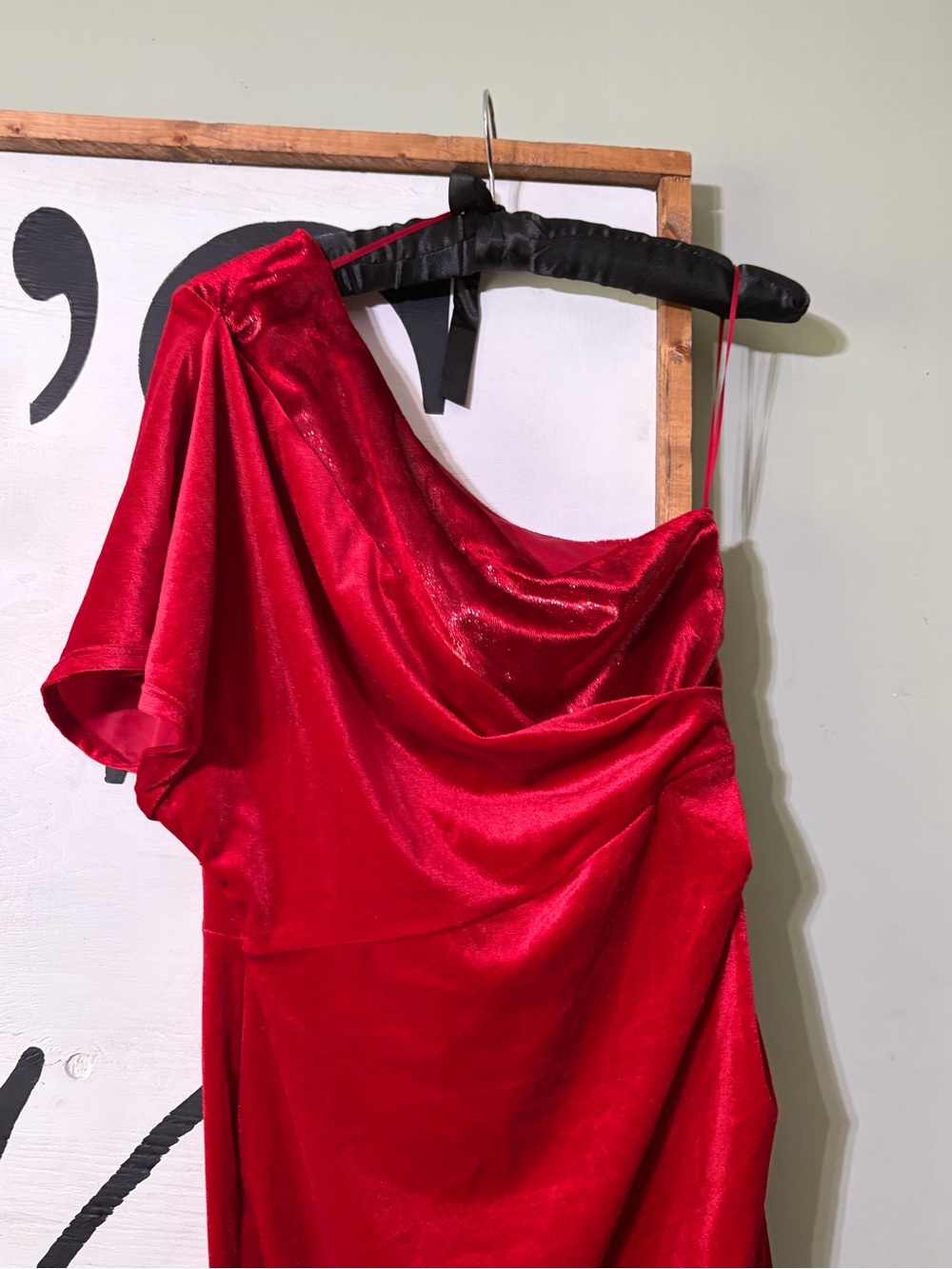 ASOS Red One-Shoulder Velvet Draped Evening Dress - Picture 7 of 9